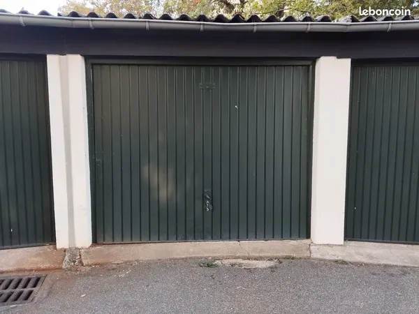 Vend garage Quartier des Provinces/ St luc