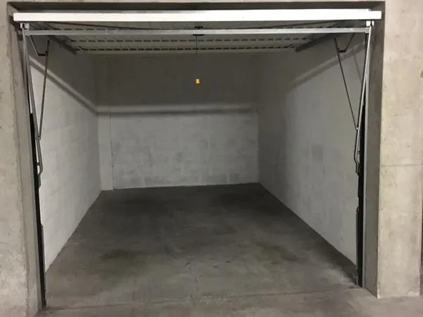 Location garage très proche de la gare