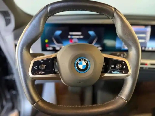 Bmw Ix xdrive50 523ch — photo 13