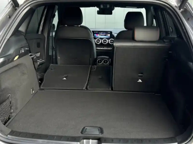 Mercedes Gla 200 d amg line — photo 60