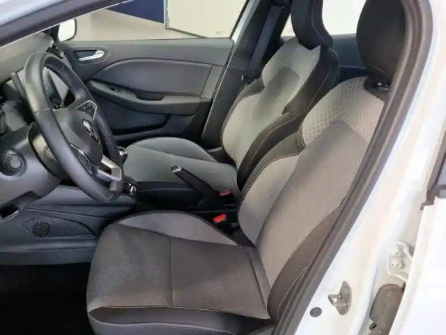 Renault Clio 1.0 tce 90ch evolution — photo 10