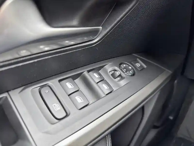 Peugeot 3008 electrique 210 ch 73 kwh — photo 25