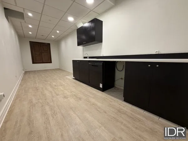 Local 126 m²