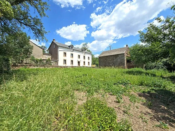 Maison 9 pièces 237 m²