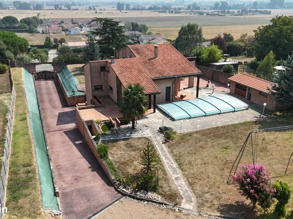 Maison 5 pièces 184 m²