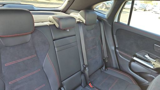 Mercedes Classe GLA 250e 218 EQ Power 8G-DCT - AMG Line – 2023 – 12821 km – Hybride rechargeable – Boîte Automatique — photo 56