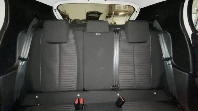 Peugeot 208 electrique 50 kwh 136ch — photo 48