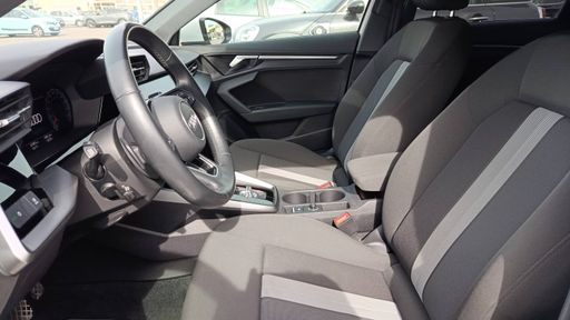 Audi A3 Berline 35 TFSi 150 Mild Hybrid S-Tronic 7 - Design – 2021 – 57091 km – Hybride essence – Boîte Automatique — photo 19