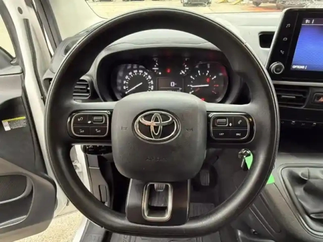 Toyota Proace city medium 100 d-4d business rc21 — photo 15