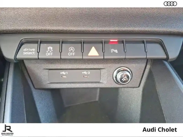 Audi A1 sportback 30 tfsi 116 ch s tronic 7 — photo 45