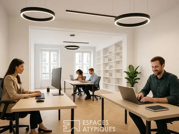 Bureaux / Local commercial à rénover à quelques pas de la Place Bellecour