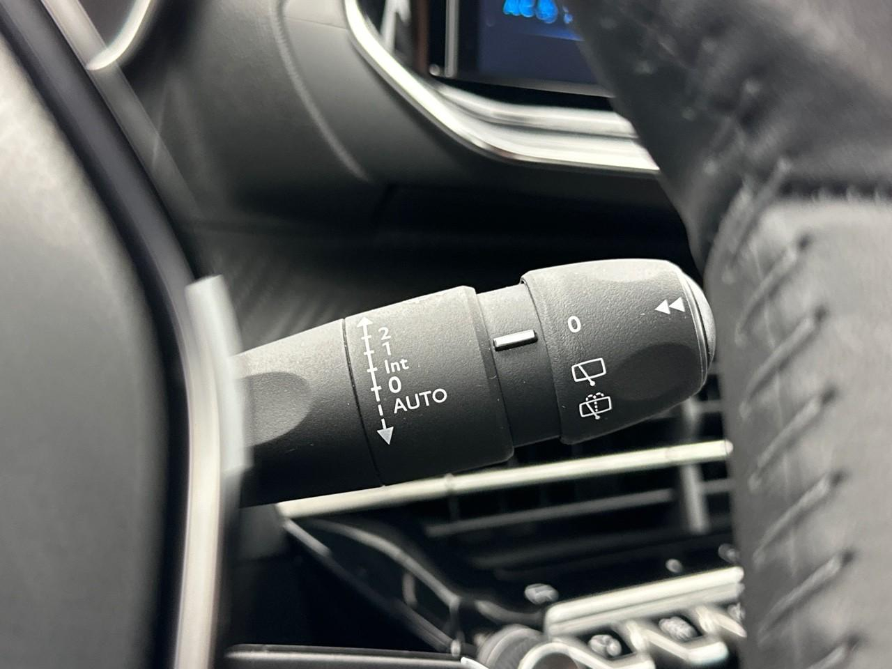 Peugeot 2008 100 s&s bvm6 style — photo 18