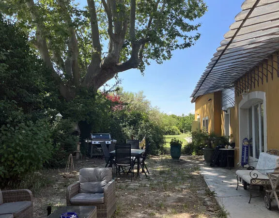 Maison 6 pièces 275 m²