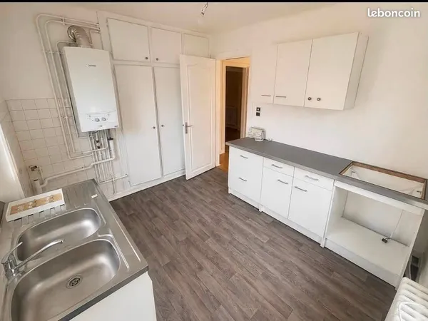 À louer - Bel appartement F3/F4 en plein coeur de Saint-Dié-des-Vosges