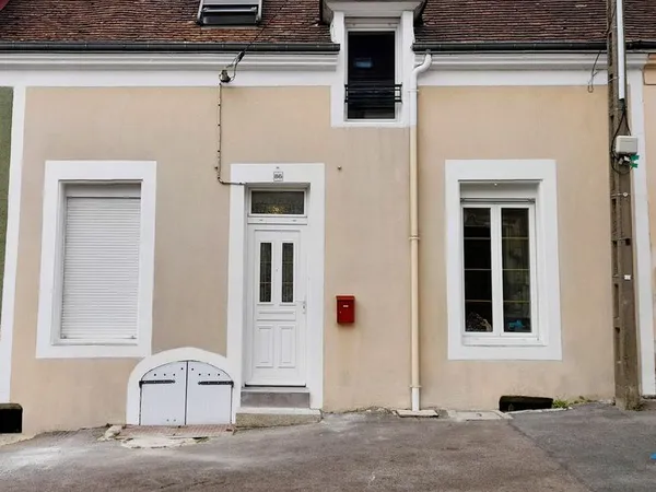 À louer : Maison meublée, entièrement rénovée sur Mamers