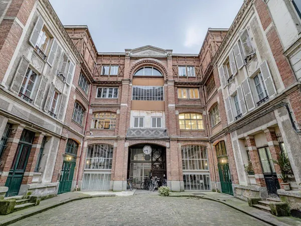 Bureaux 198 m²
