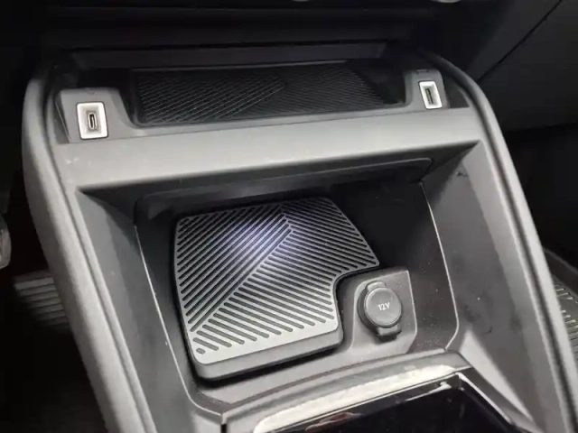 Citroën C4 bluehdi 130 s&amp;s eat8 — photo 14