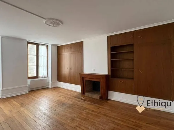 Appartement 3 pièces 77 m²