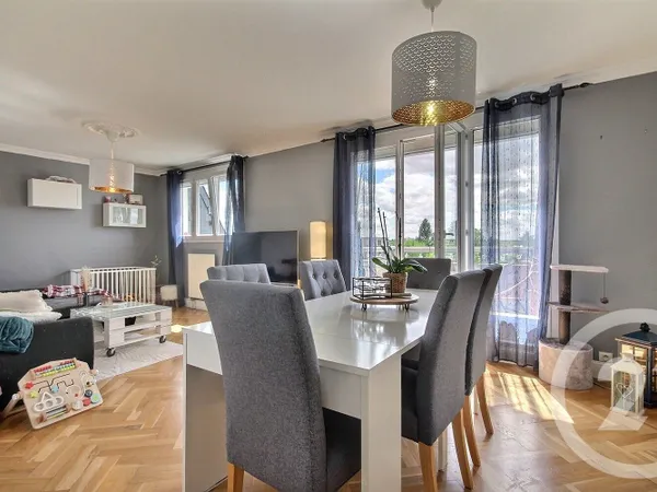 Appartement 4 pièces 94 m²