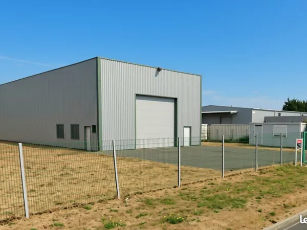LOCAL D'ACTIVITE 390 m² MERVILLE