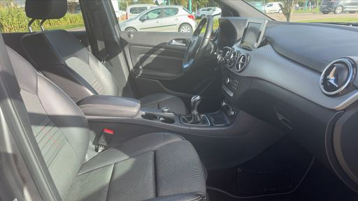 Mercedes Classe B 180 d  109 - Sensation – 2016 – 125662 km – Diesel – Boîte Manuelle — photo 19