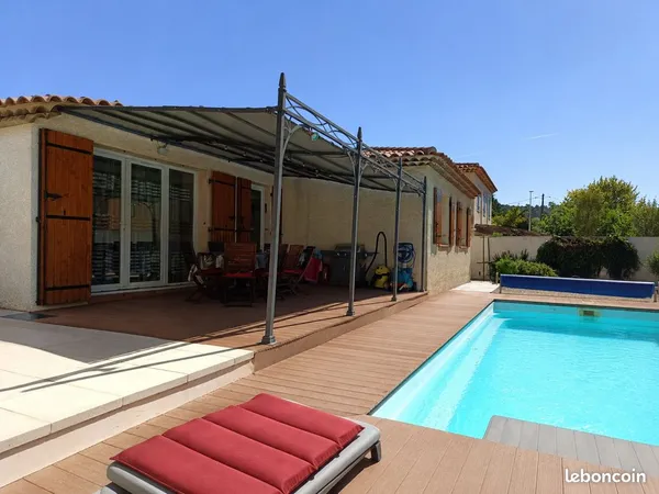 Coup de coeur - Maison 100 M2 plain-pied avec piscine - Calme absolu - Bas de Saint-Julien Marseille