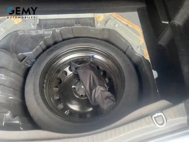 Renault Scenic dci 110 energy edc — photo 25