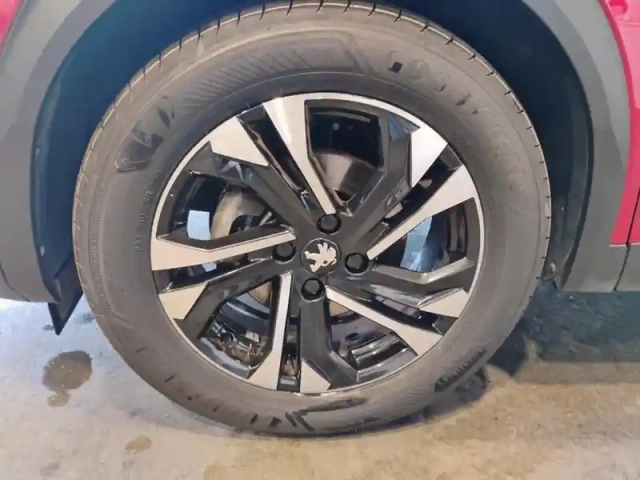 Peugeot 2008 puretech 130 s&amp;s eat8 gt — photo 15