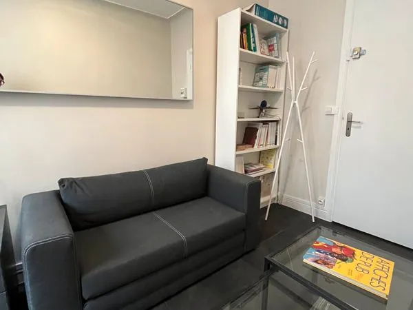 Location appartement 75116