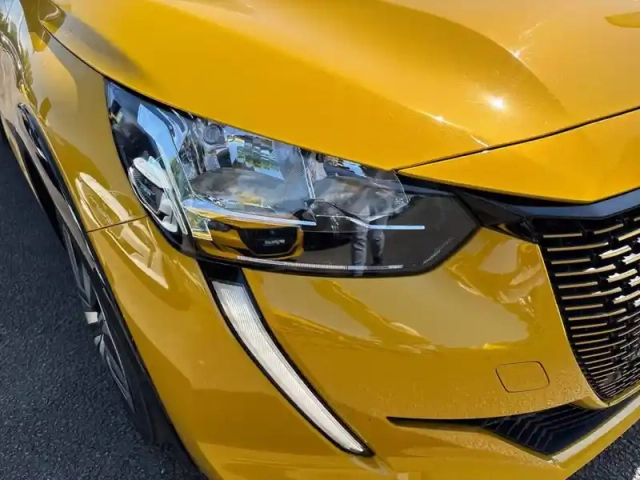Peugeot 208 electrique 50 kwh 136ch — photo 16