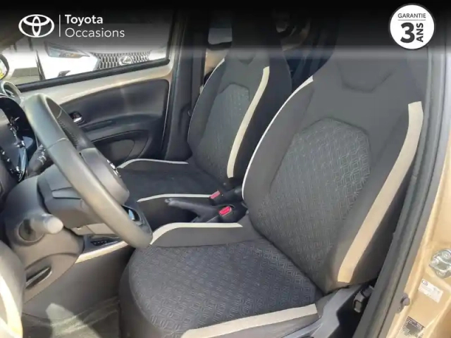 Toyota Aygo X 1.0 vvt-i 72ch design s-cvt — photo 3