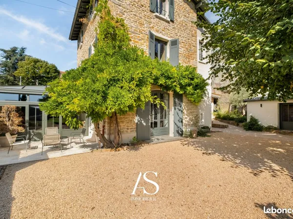 Maison 5 pièces 185 m²