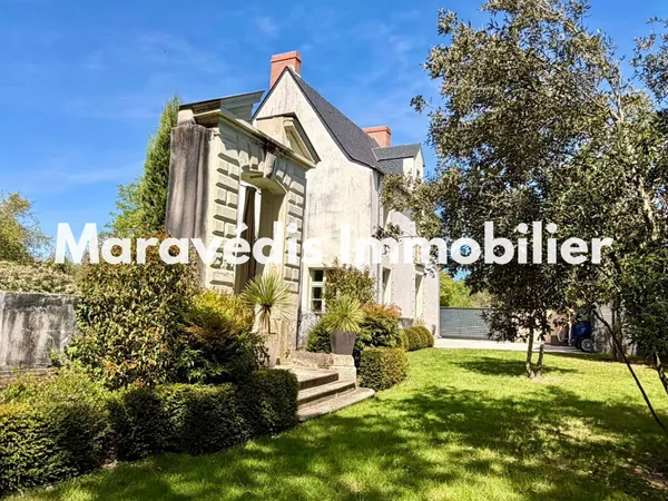 Maison 4 pièces 203 m²
