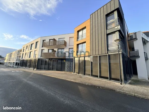 Local 41 m² Montaigu-Vendée