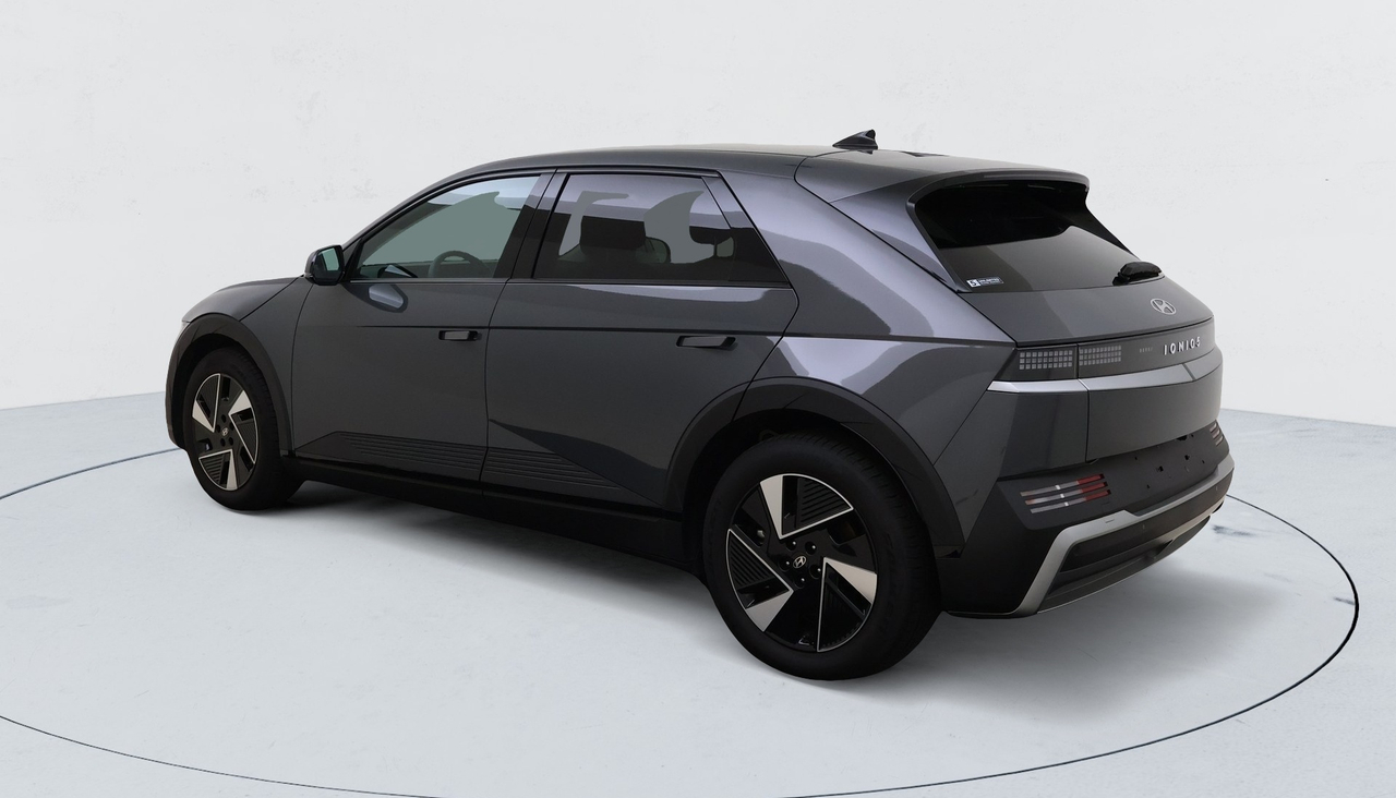Hyundai Ioniq 5 — photo 4