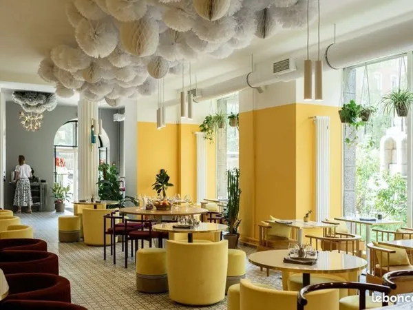Restaurant 355 m² ST RAPHAEL