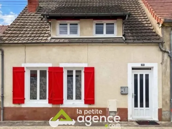 DUN SUR AURON: Maison de ville T4 édifiée sur 1058 m2 de ter