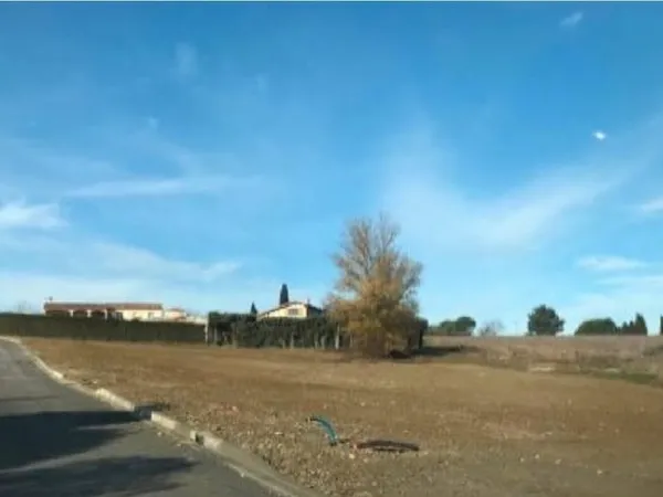 Terrain 620 m²