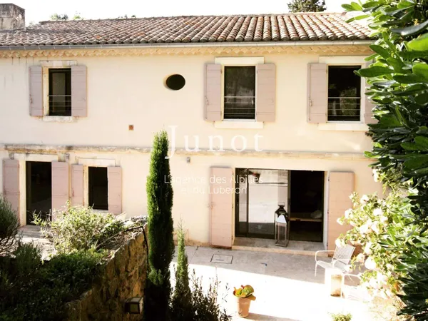 Maison 7 pièces 180 m²