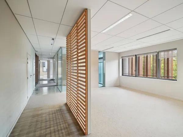Bureau 1137 m²