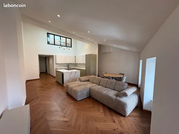 DUPLEX RÉNOVÉ À NEUF - 94 m² - 3 CHAMBRES -