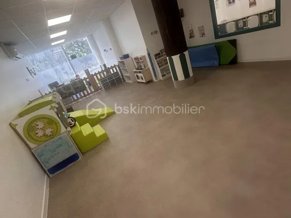 Fonds de commerce 155 m²
