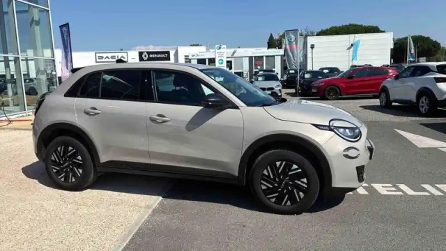 Fiat 600 t-gen 3 1.2 hybrid 110ch edct6 — photo 36
