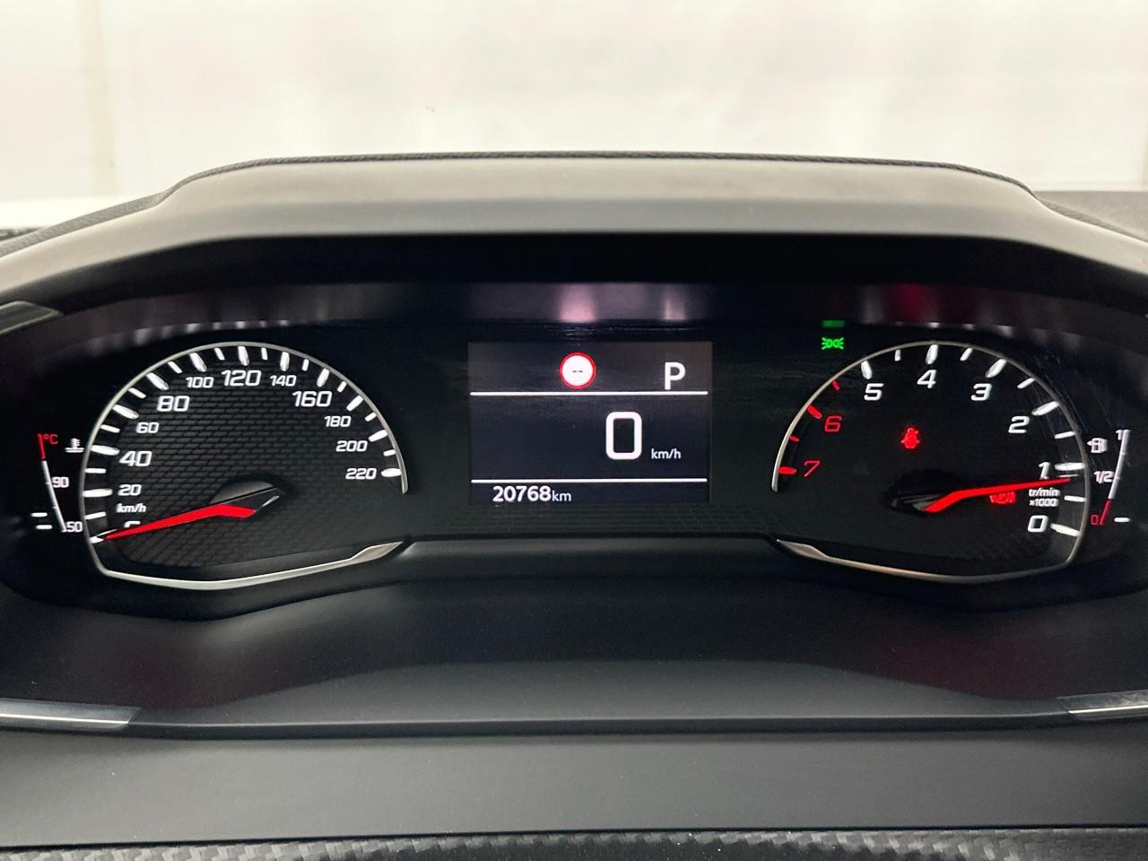 Peugeot 2008 puretech 130 s&s eat8 allure — photo 21