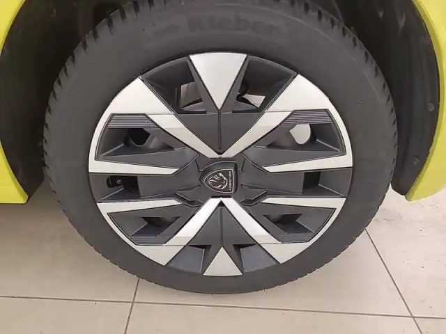Peugeot 208 puretech 100 s&amp;s bvm6 — photo 13