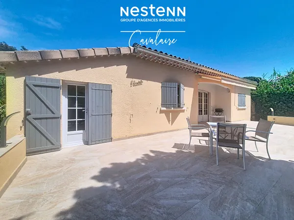 Au calme à proximité des plages et commerces, maison de plain-pied 3 chambres sur un terrain d'envir