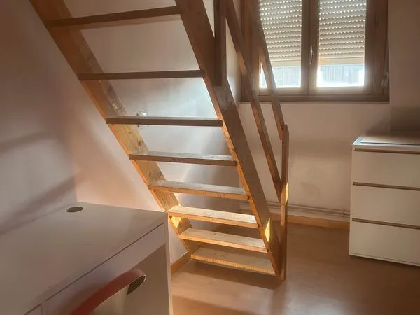 Chambre meublée lumineuse 3en colocation