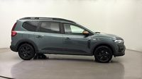 Dacia Jogger 1.6 hybrid 140ch Extreme+ 7 places -24 — photo 4