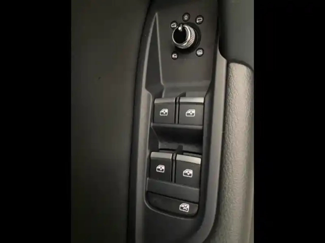 Audi Q5 50 tfsi e 299ch business executive quattro s tronic 7 — photo 15