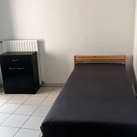 Chambre meublée avec salle de bain privée